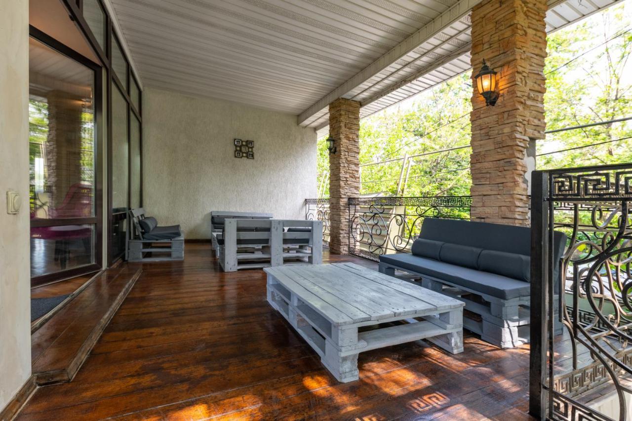 Wanderlust Boutique Hostel Almatı Dış mekan fotoğraf