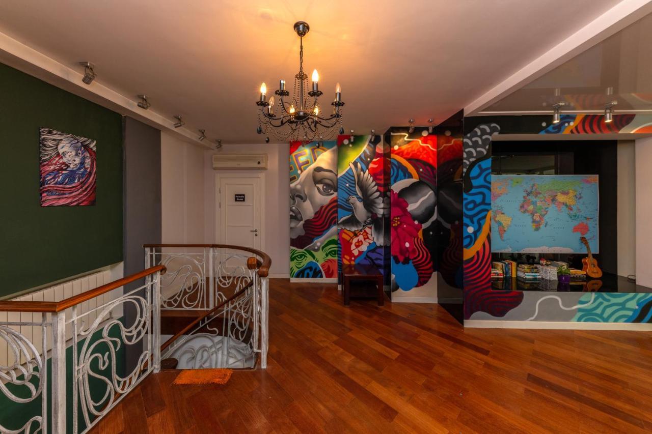 Wanderlust Boutique Hostel Almatı Dış mekan fotoğraf