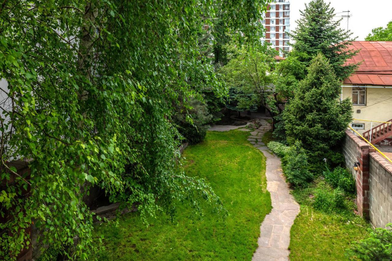 Wanderlust Boutique Hostel Almatı Dış mekan fotoğraf