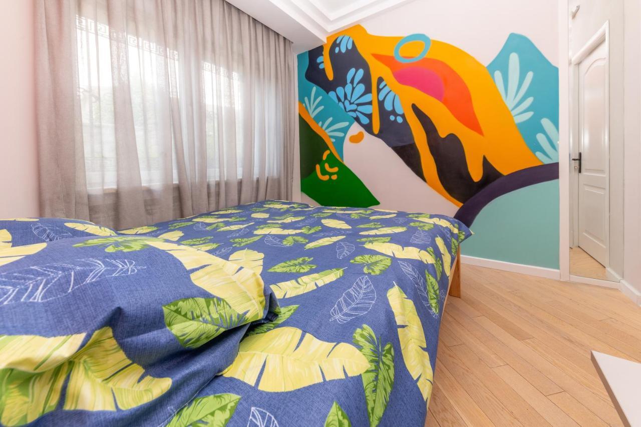 Wanderlust Boutique Hostel Almatı Dış mekan fotoğraf
