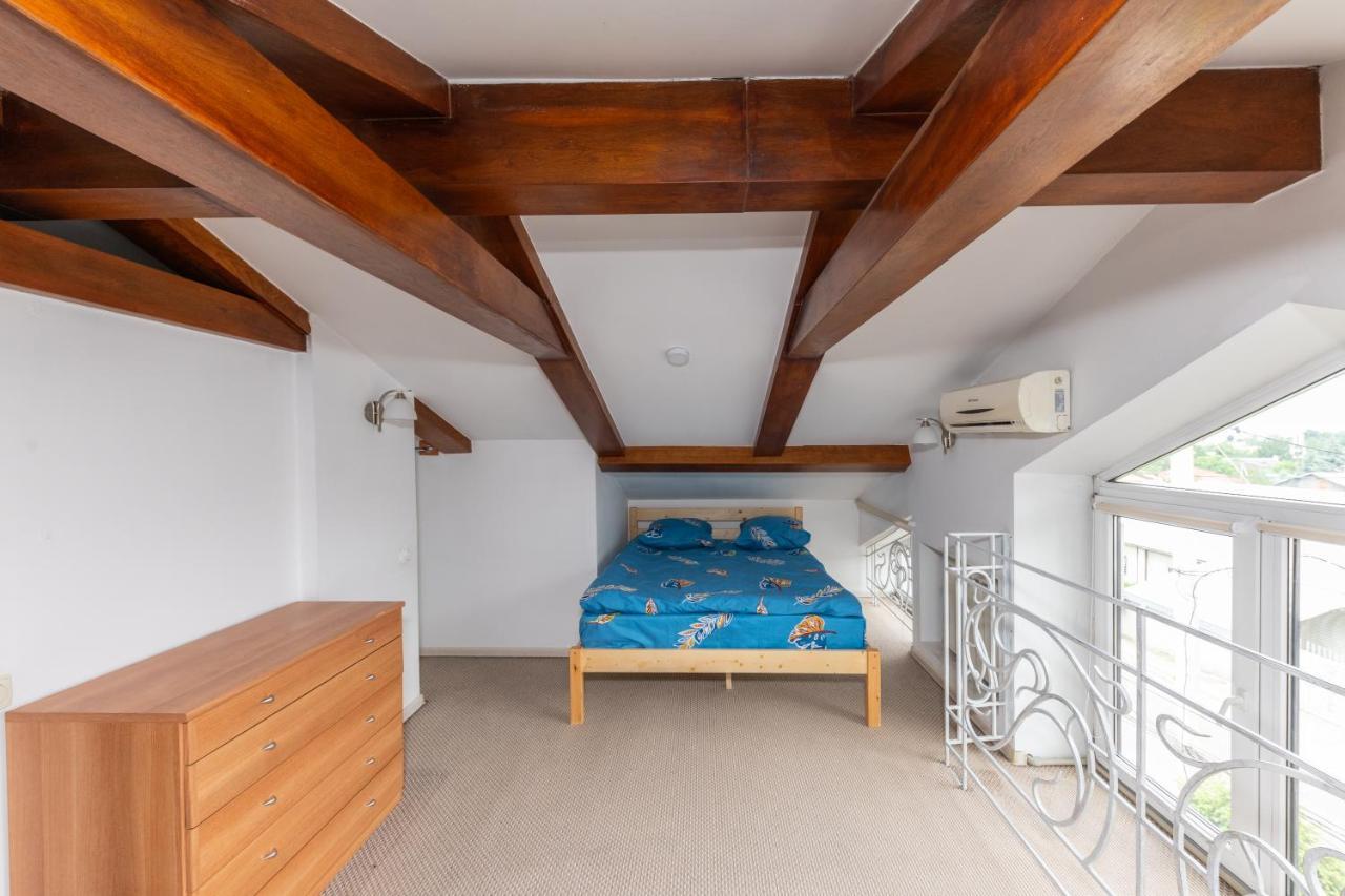 Wanderlust Boutique Hostel Almatı Dış mekan fotoğraf